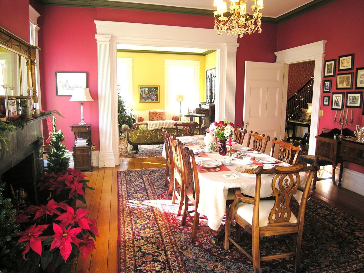 Delano Homestead Bed And Breakfast Fairhaven Exterior photo
