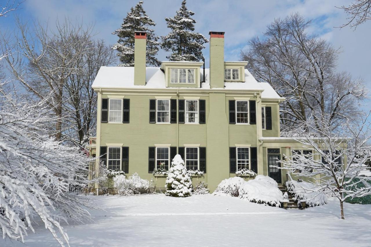 Delano Homestead Bed And Breakfast Fairhaven Exterior photo